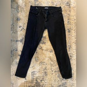 Mother the looker crop